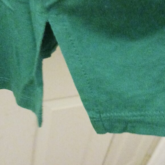 Tops - Picture 4 of 7